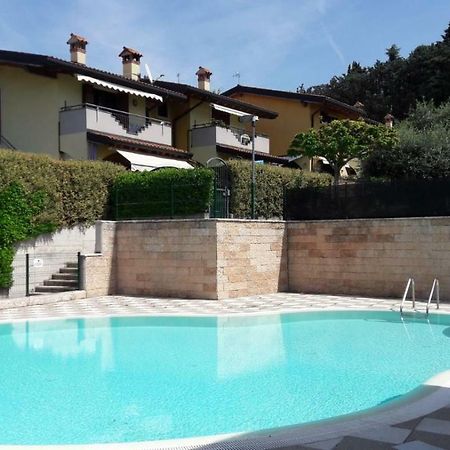 Apartment L'Archetto And Villetta Gruber - Regarda Travel Lazise Dış mekan fotoğraf