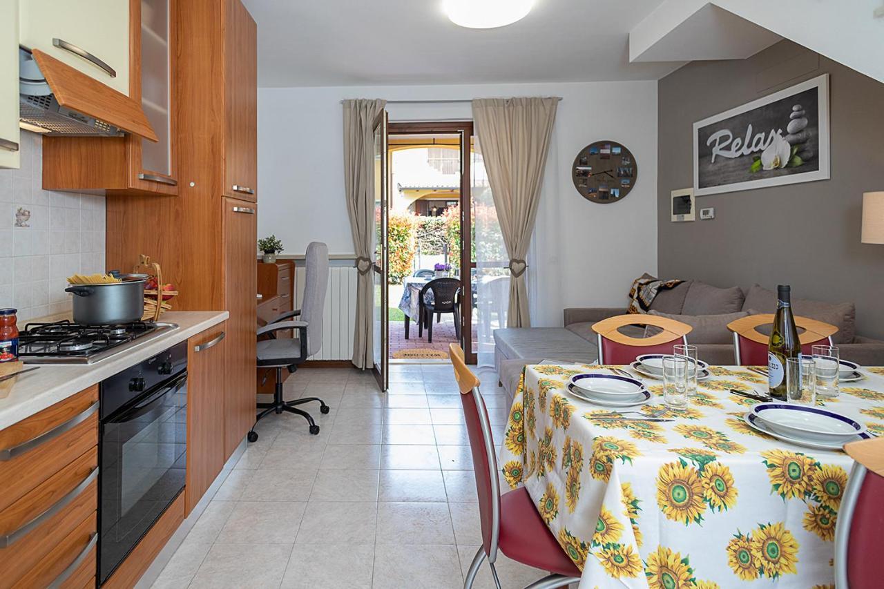 Apartment L'Archetto And Villetta Gruber - Regarda Travel Lazise Dış mekan fotoğraf