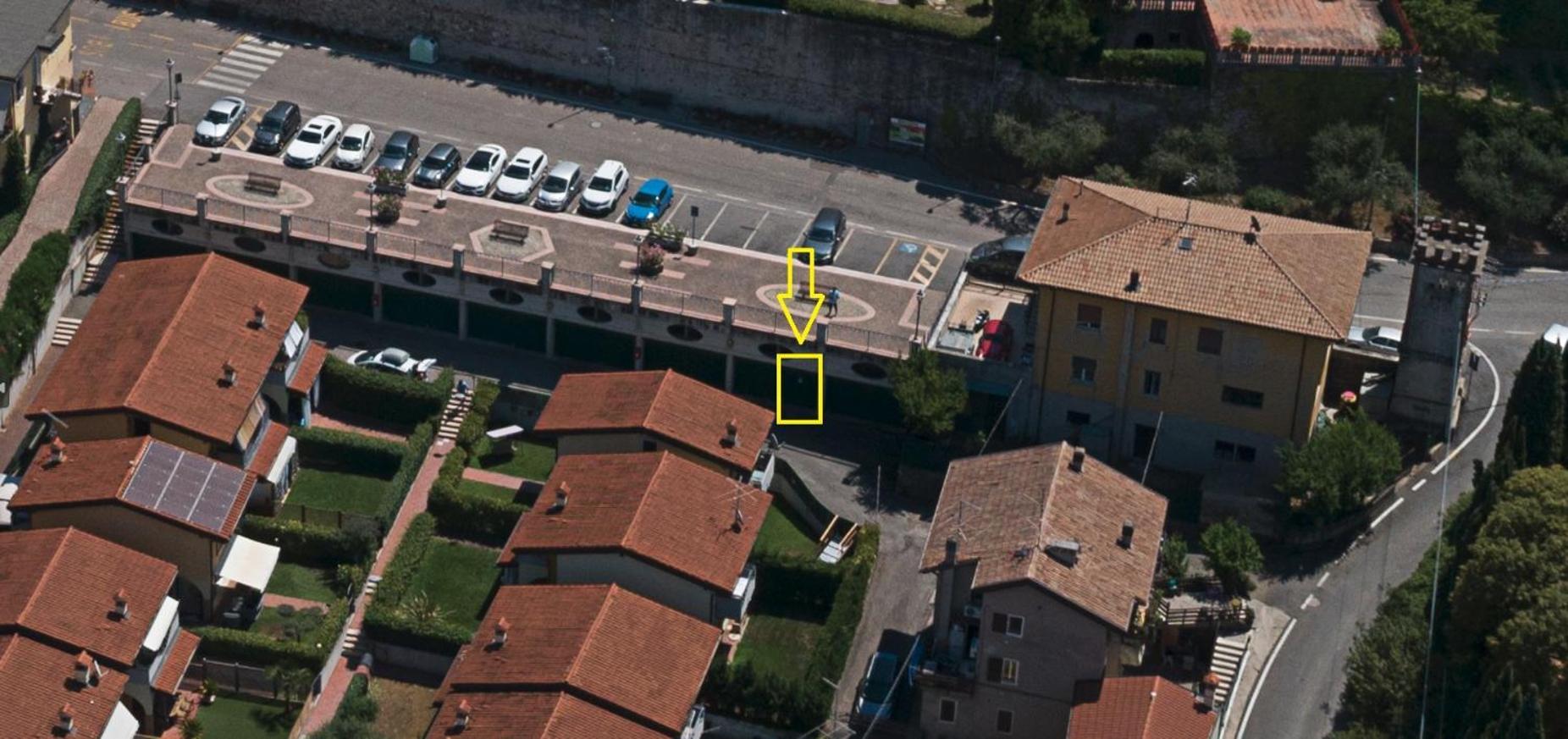 Apartment L'Archetto And Villetta Gruber - Regarda Travel Lazise Dış mekan fotoğraf