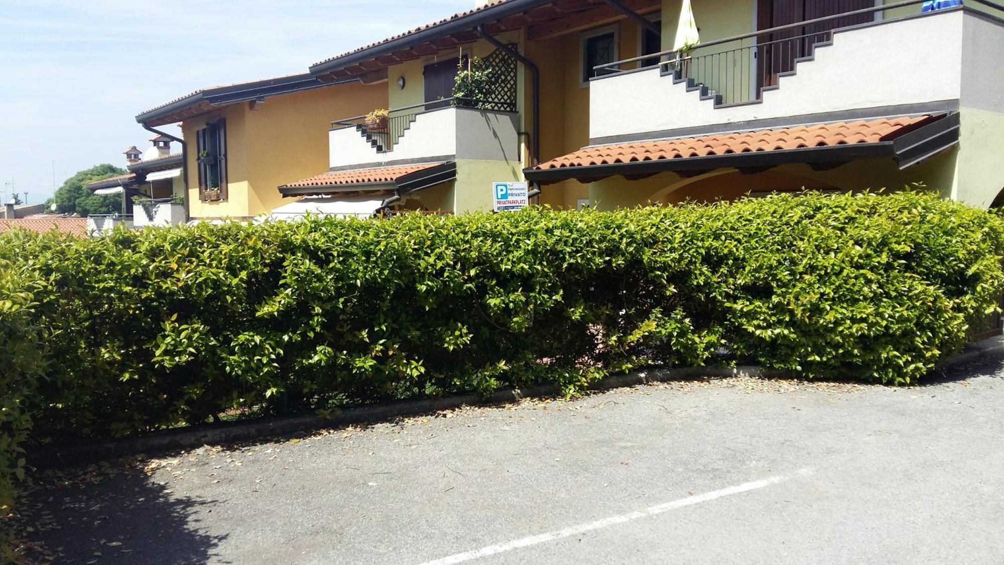 Apartment L'Archetto And Villetta Gruber - Regarda Travel Lazise Dış mekan fotoğraf